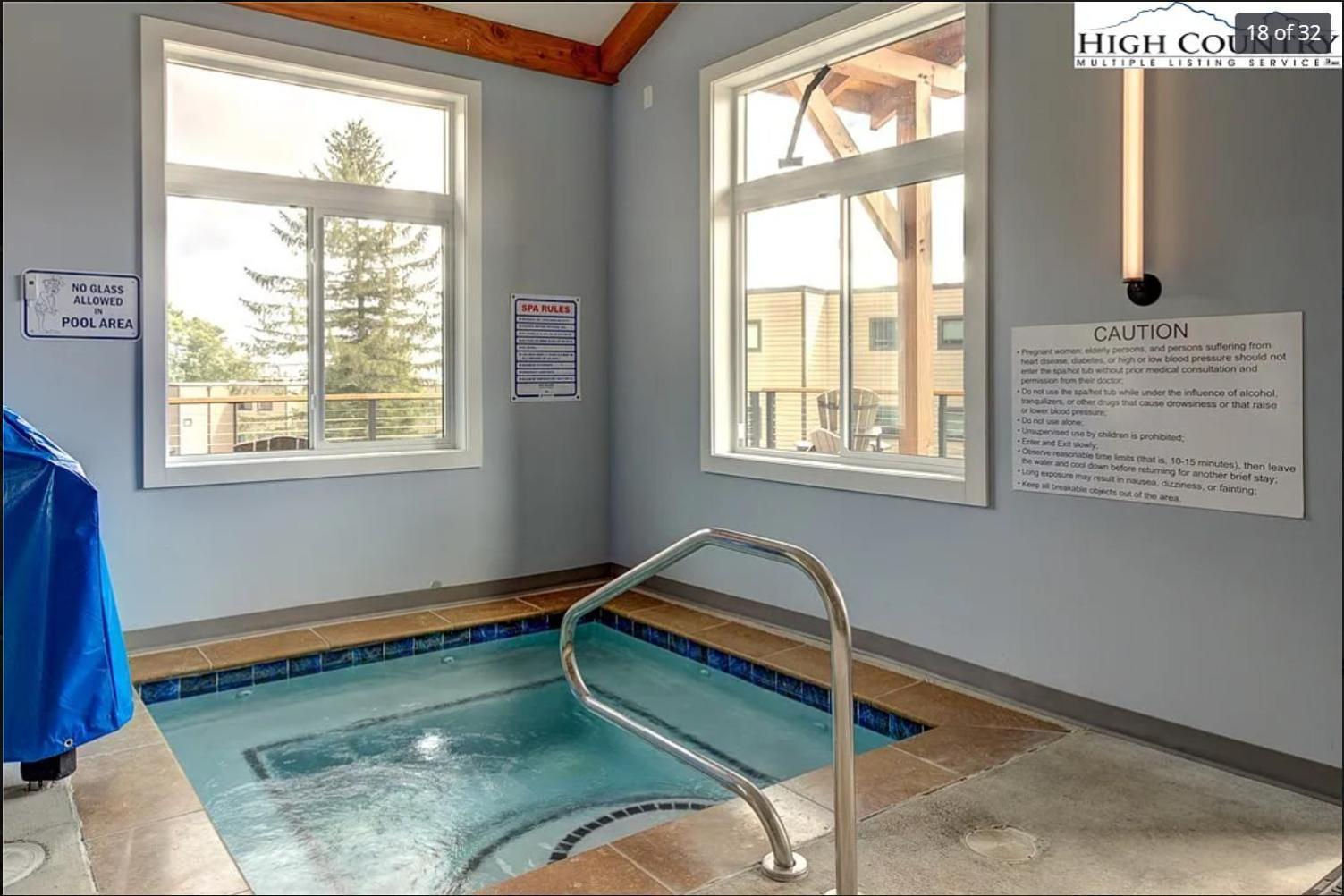 The Sugar Suite - Renovated With A View! Ac! Pool, Hot Tub, Sauna, Gym, Ev 糖山 外观 照片