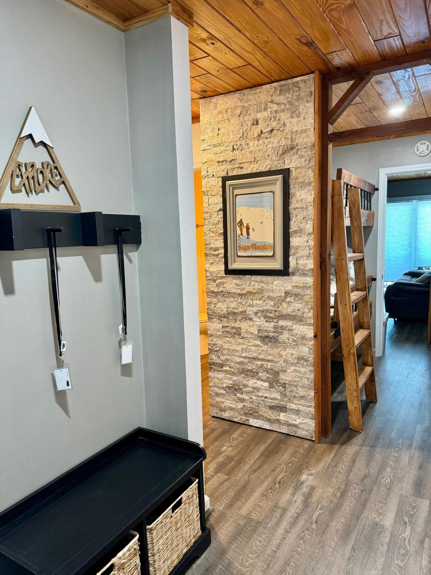 The Sugar Suite - Renovated With A View! Ac! Pool, Hot Tub, Sauna, Gym, Ev 糖山 外观 照片
