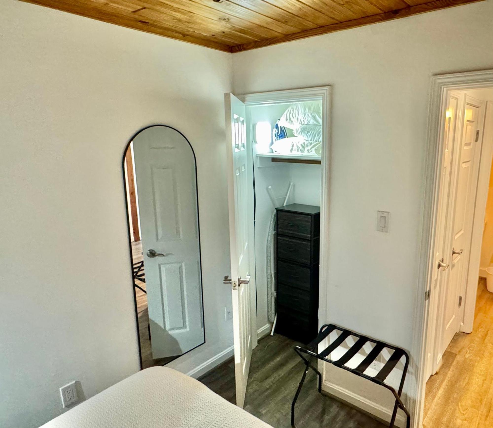The Sugar Suite - Renovated With A View! Ac! Pool, Hot Tub, Sauna, Gym, Ev 糖山 外观 照片